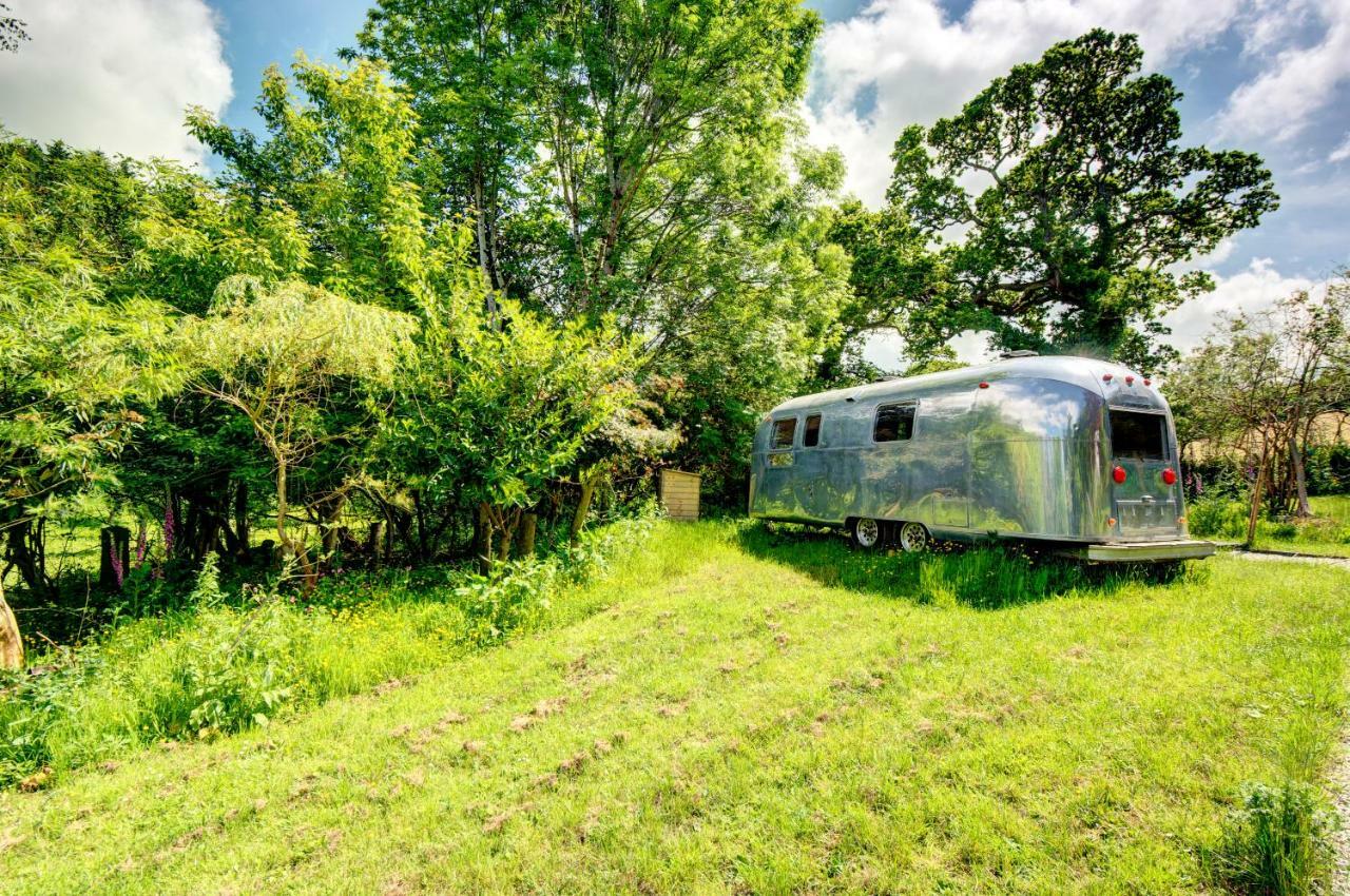 The Airstream Villa Penryn Exterior photo